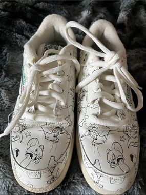 Reebok  White Cartoon-Print Leather Sneakers